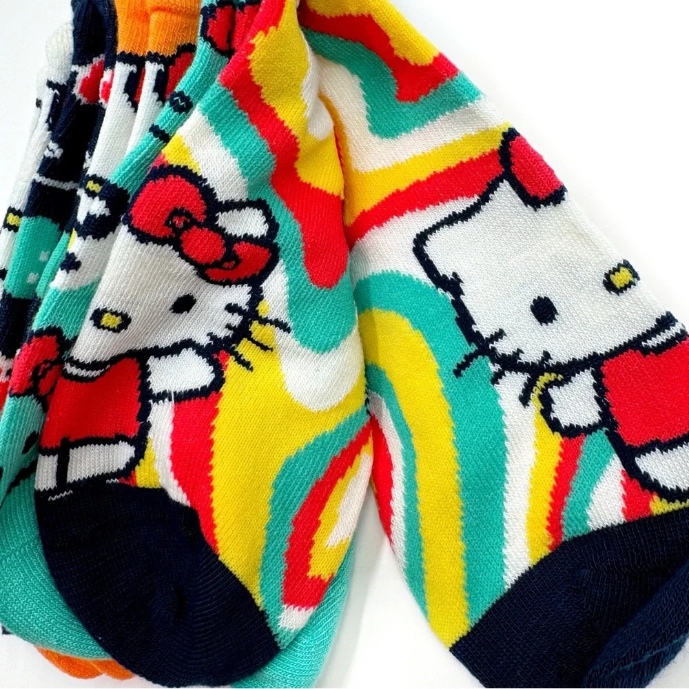 Hello Kitty Sanrio Womens No Show Socks Hippie Groovy Hippy Gift Peace Yin Yang